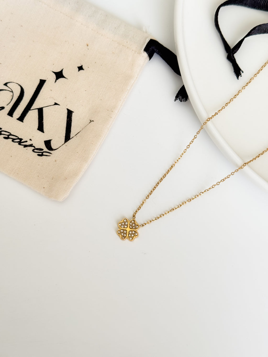 Collier à pendentif - TREFLE- En acier inoxydable