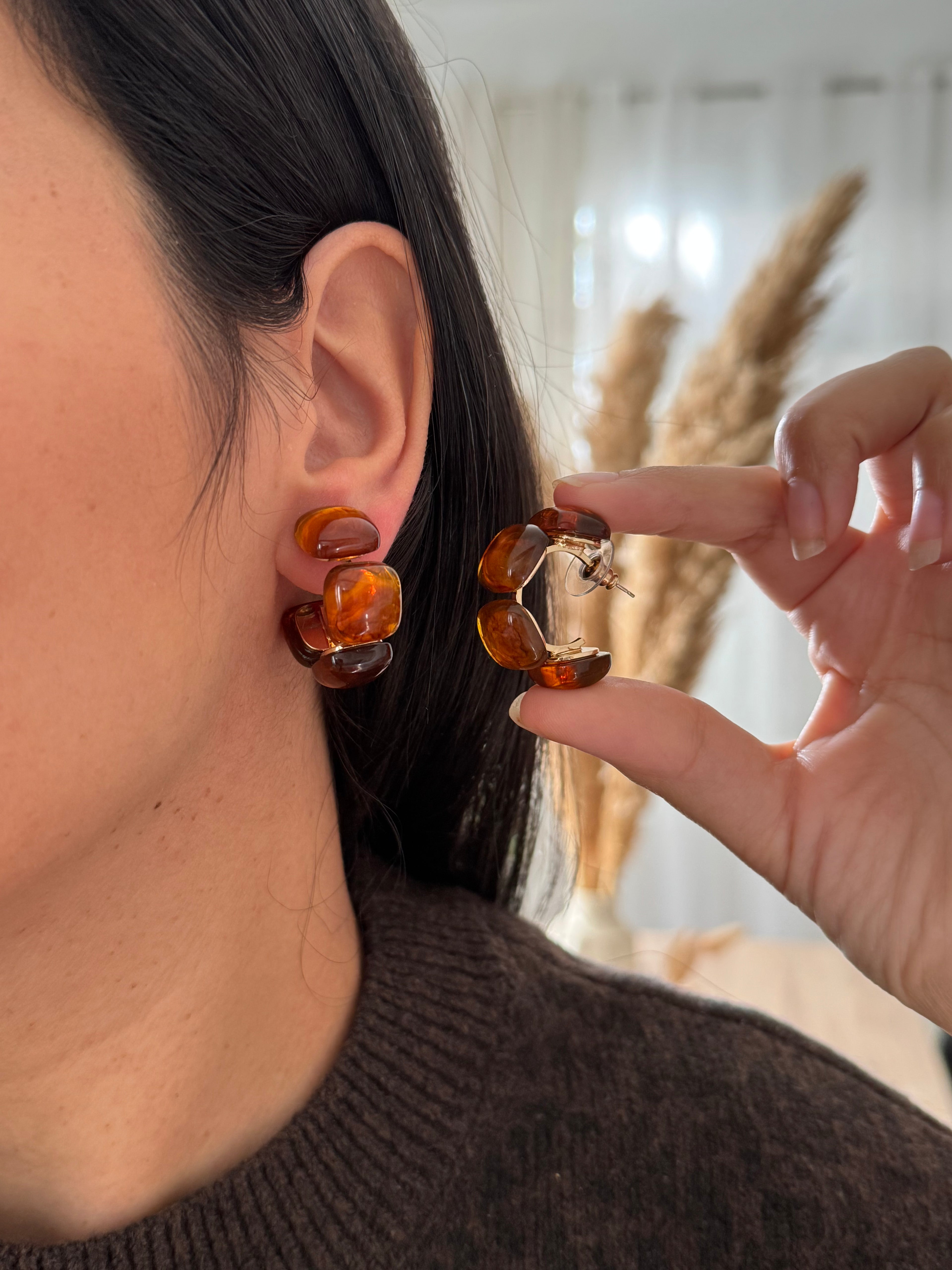 Boucles d’oreilles vintage  10 – Résine marron & plaqué or