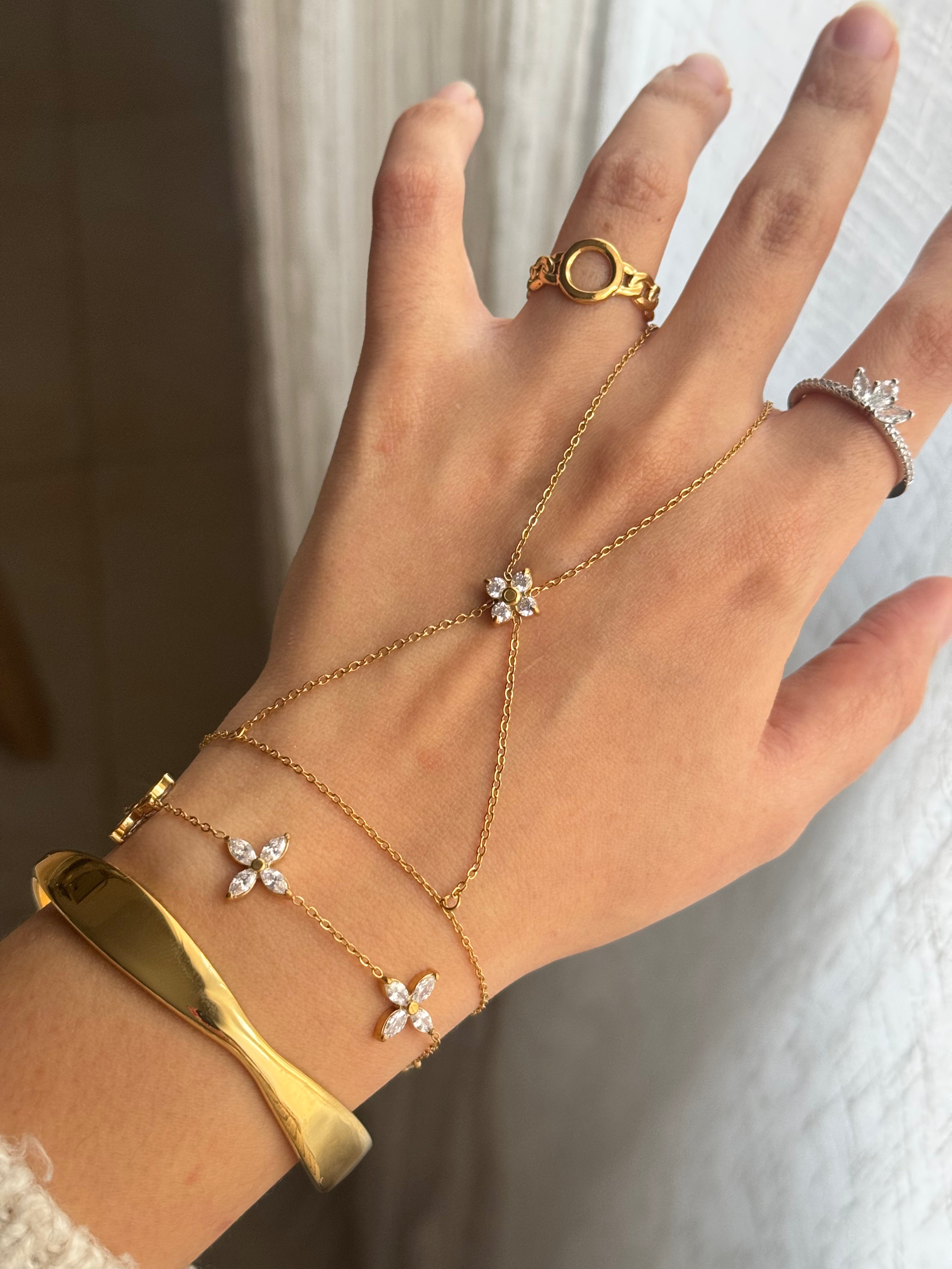 Chaînes de mains ( يد يمانية ) N=°01