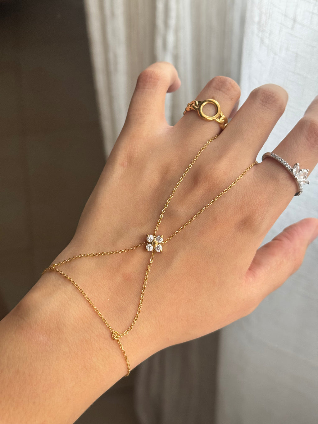 Chaînes de mains ( يد يمانية ) N=°01