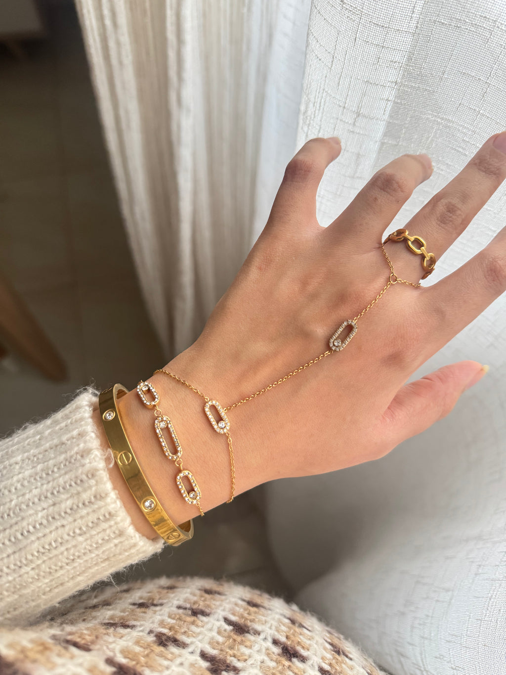 Chaînes de mains ( يد يمانية ) N=°2